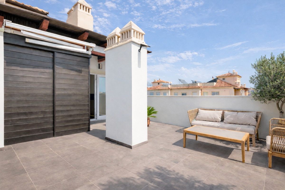 Penthouse te koop in Estepona | 2 slaapkamers H5363077