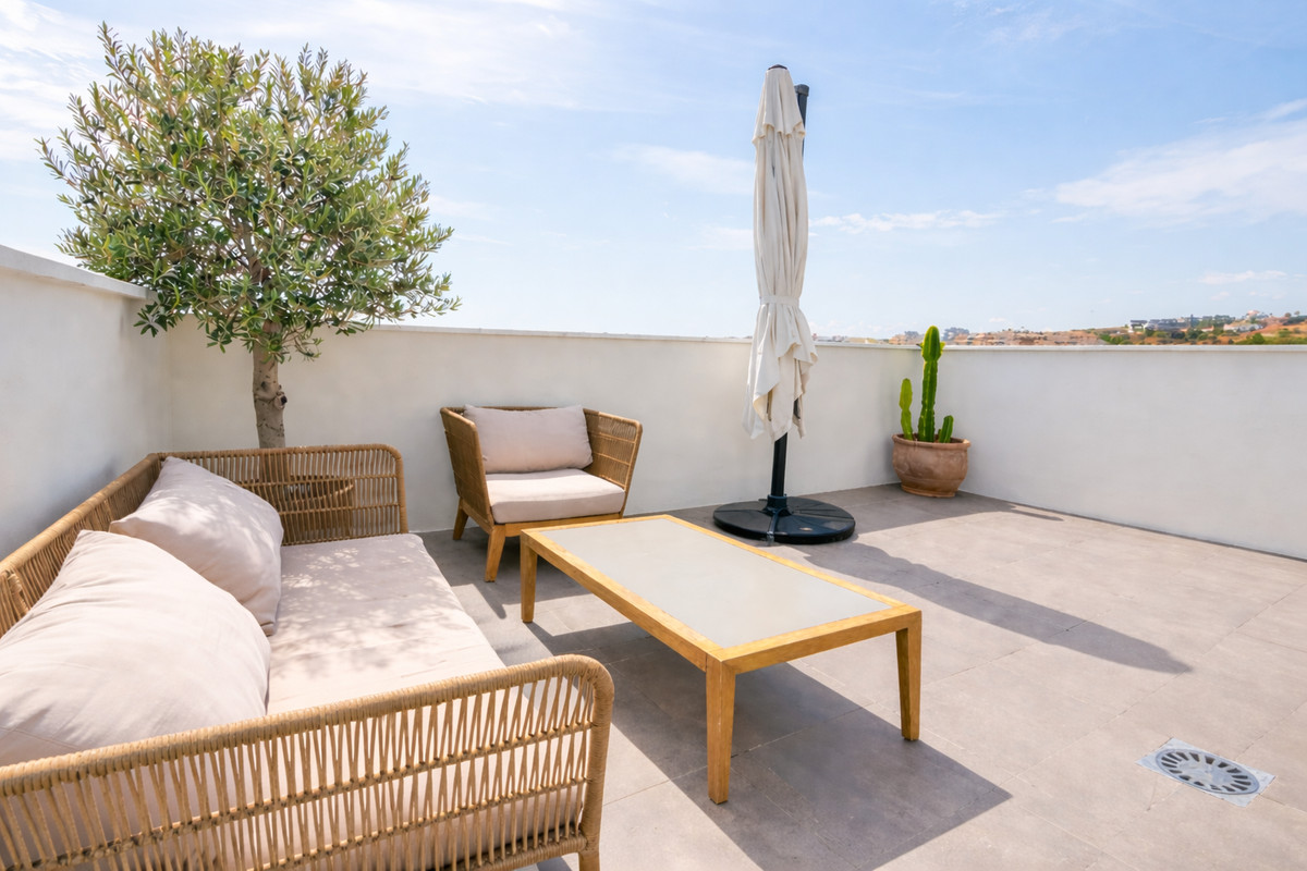 Penthouse te koop in Estepona | 2 slaapkamers H5363077