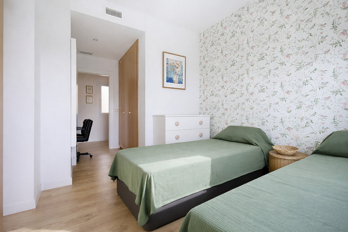 Penthouse te koop in Estepona | 2 slaapkamers H5363077