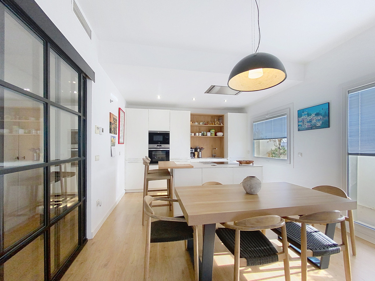 Penthouse te koop in Estepona | 2 slaapkamers H5363077