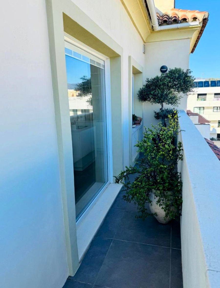 Penthouse te koop in Estepona | 2 slaapkamers H5363077
