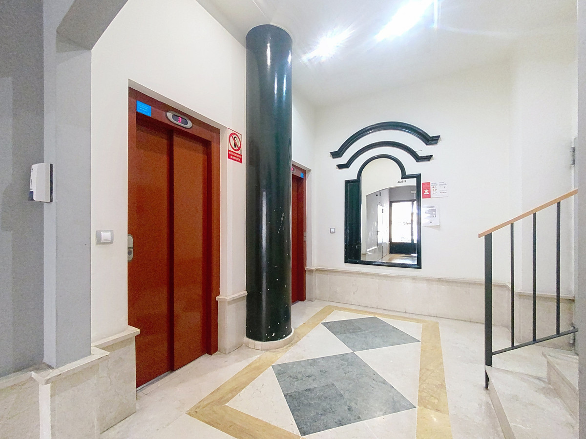 Penthouse te koop in Estepona | 2 slaapkamers H5363077