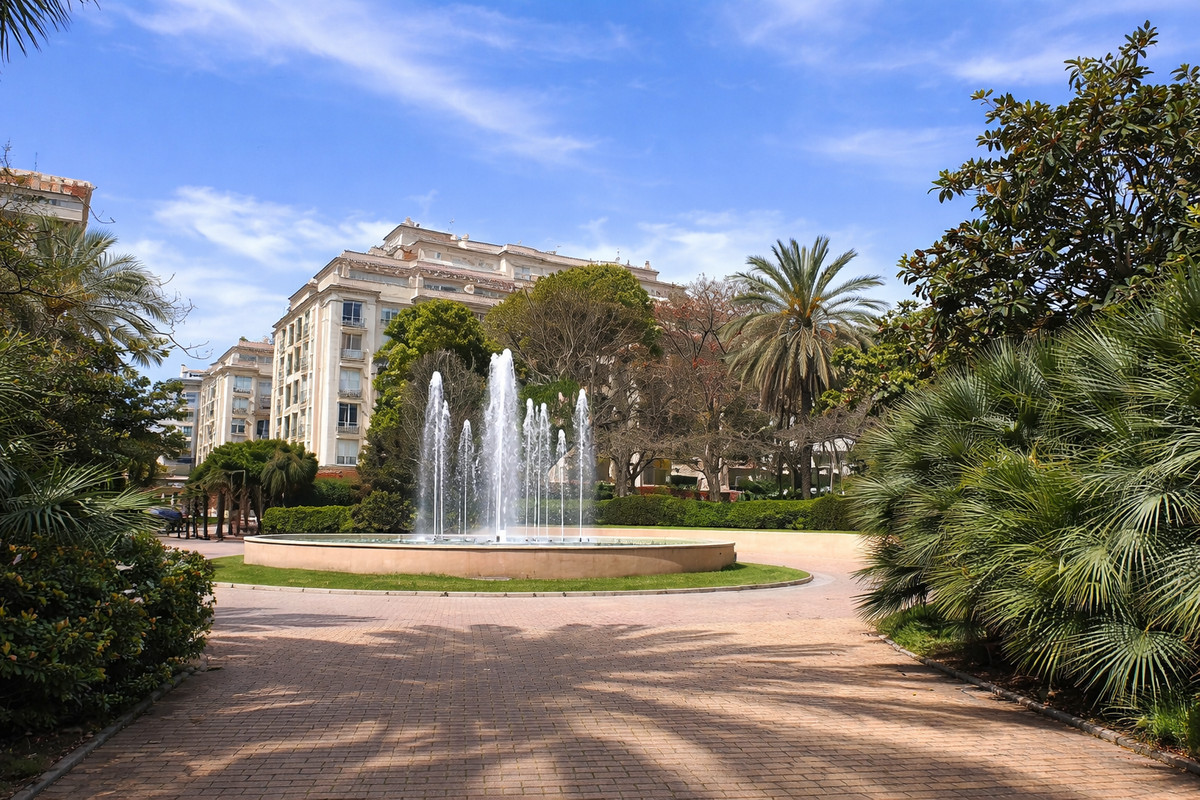 Penthouse te koop in Estepona | 2 slaapkamers H5363077