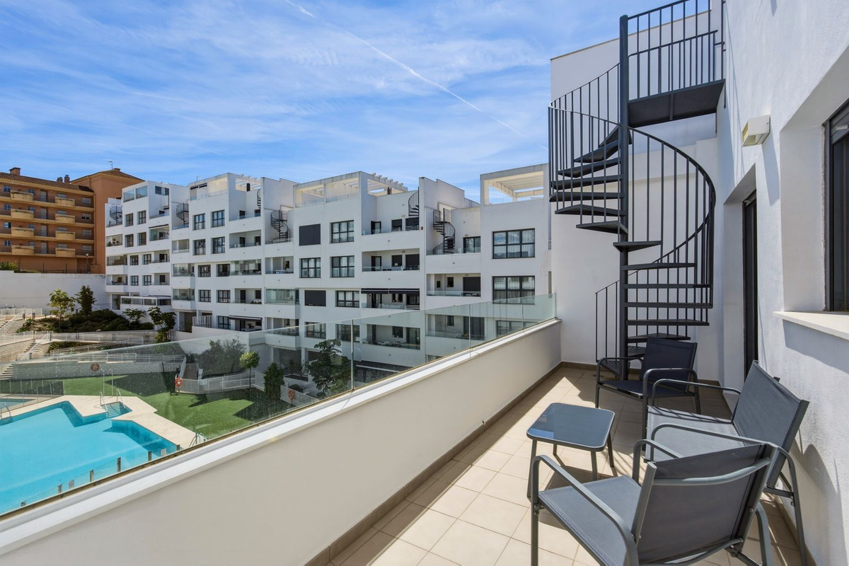 Penthouse te koop in Estepona | 3 slaapkamers H5363704
