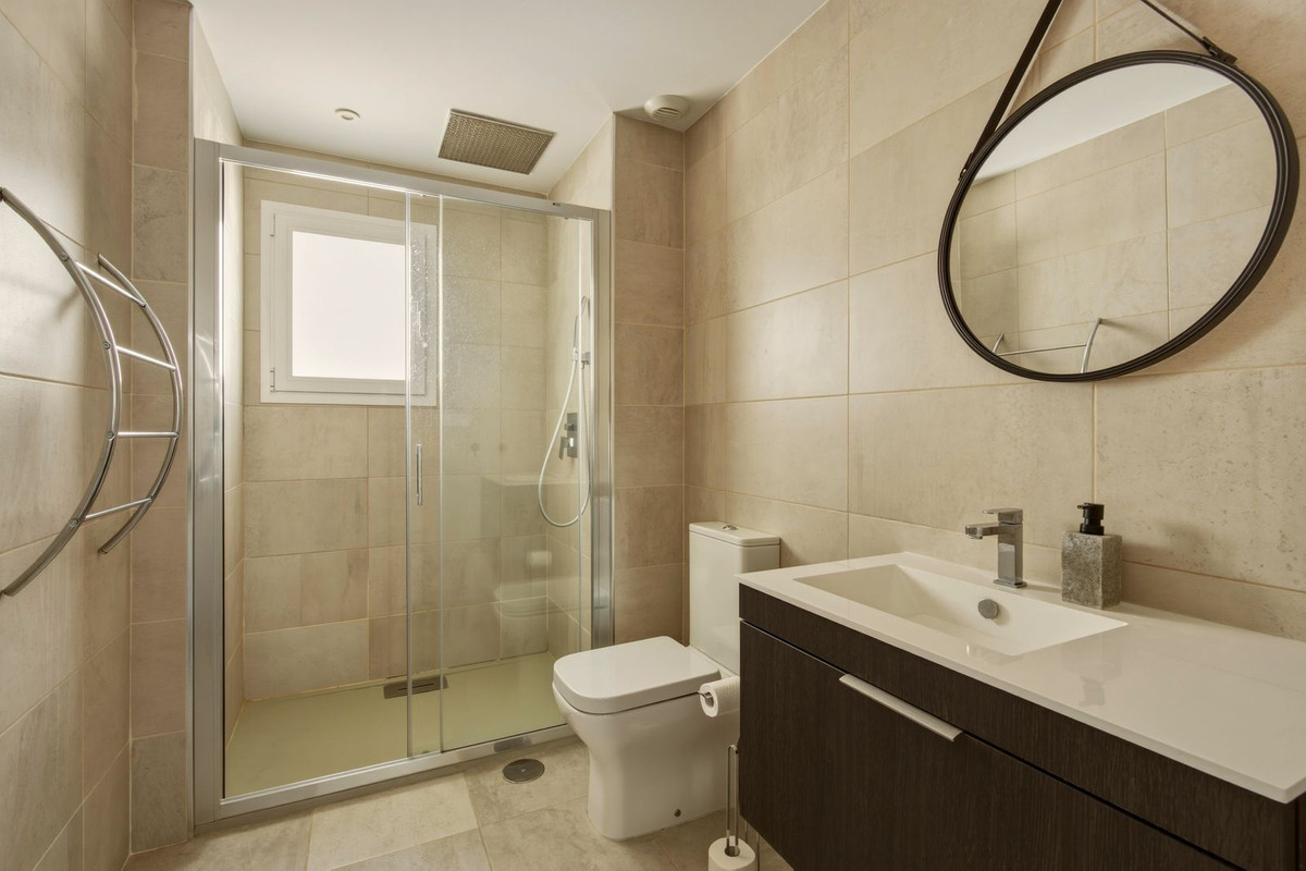 Penthouse te koop in Estepona | 3 slaapkamers H5363704