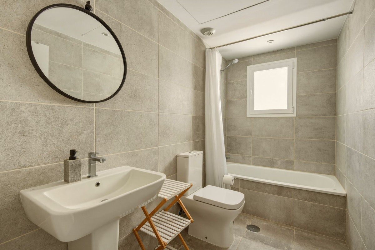 Penthouse te koop in Estepona | 3 slaapkamers H5363704