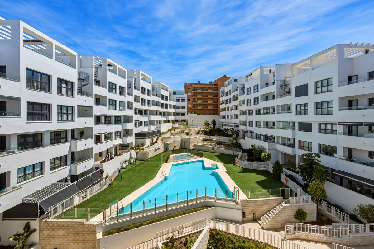 Penthouse te koop in Estepona | 3 slaapkamers H5363704