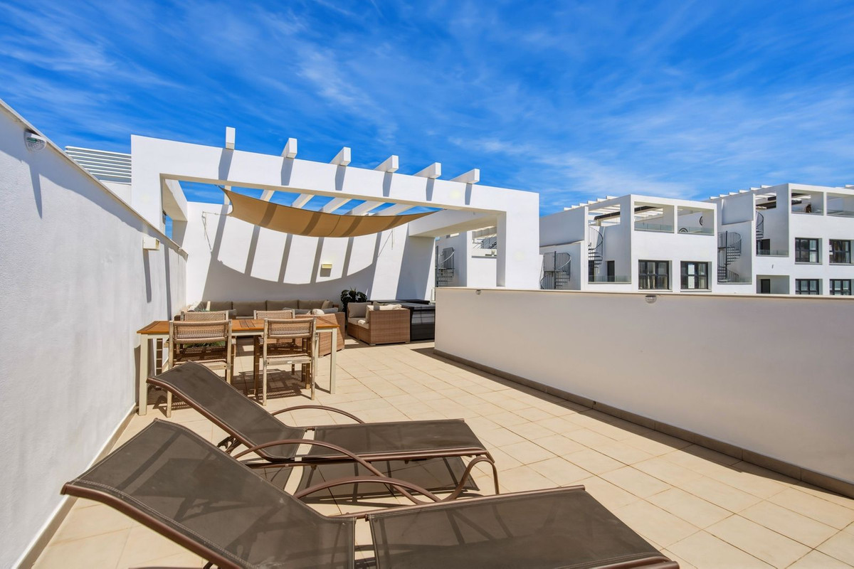Penthouse te koop in Estepona | 3 slaapkamers H5363704