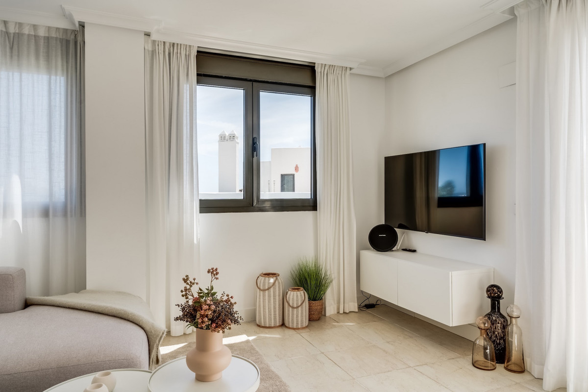 Appartement te koop in Estepona | 2 slaapkamers H5364298