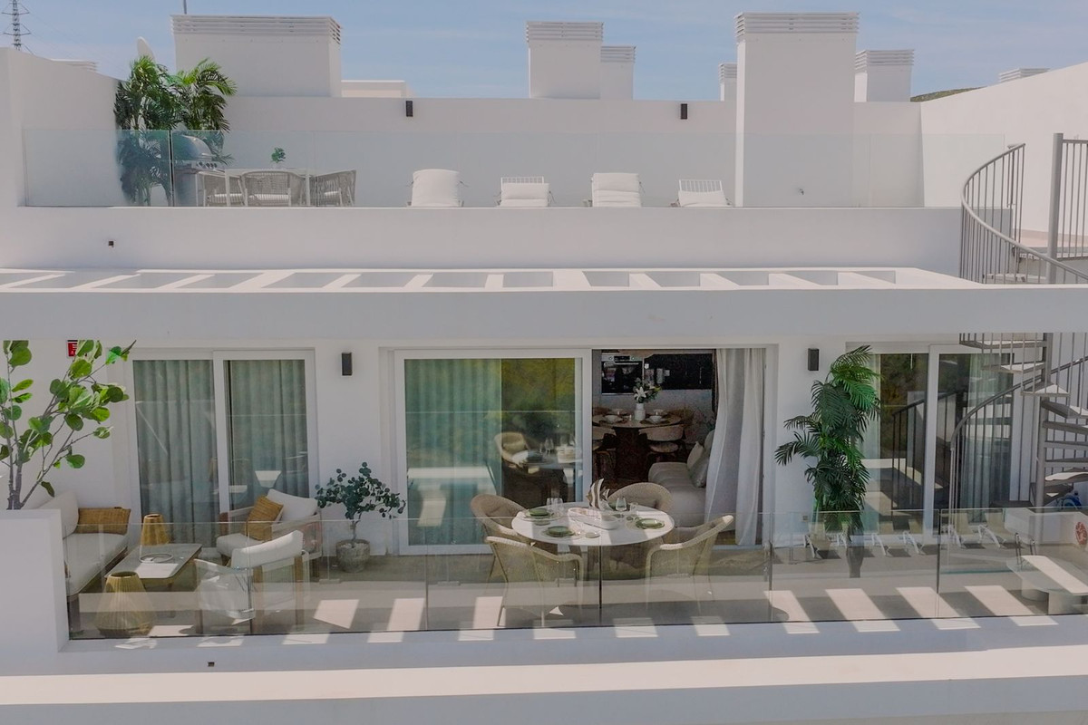 Appartement te koop in Estepona | 2 slaapkamers H5365867