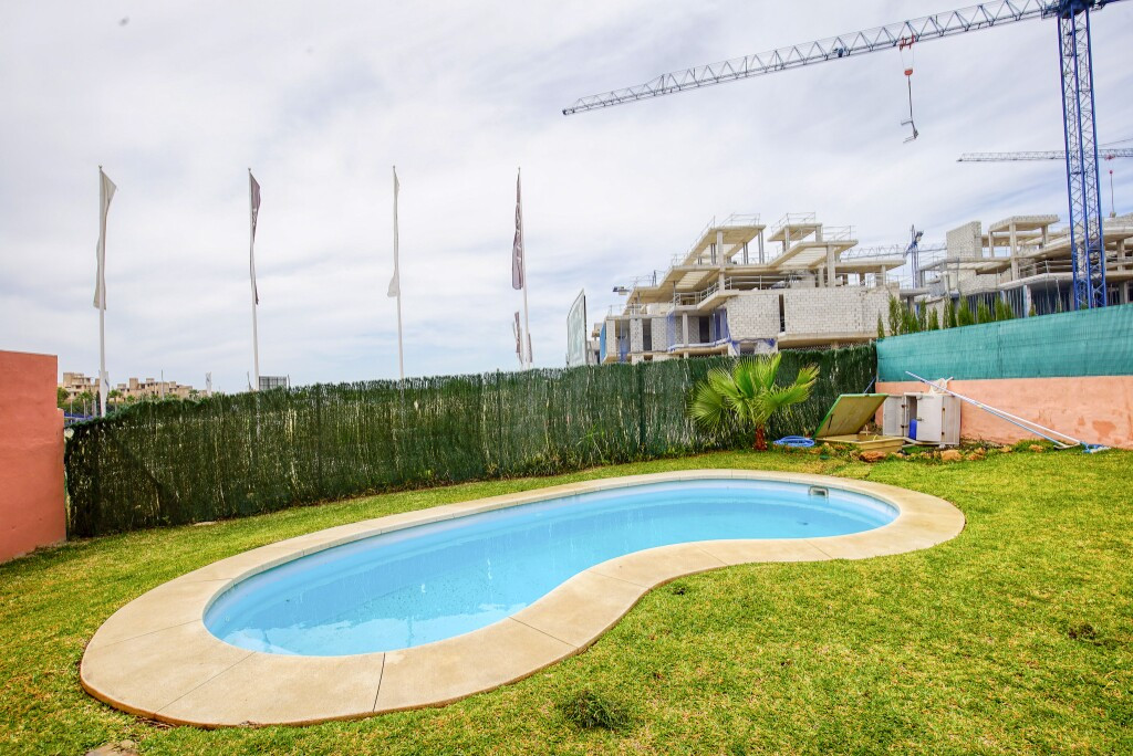 Duplex te koop in Estepona | 2 slaapkamers H5366461