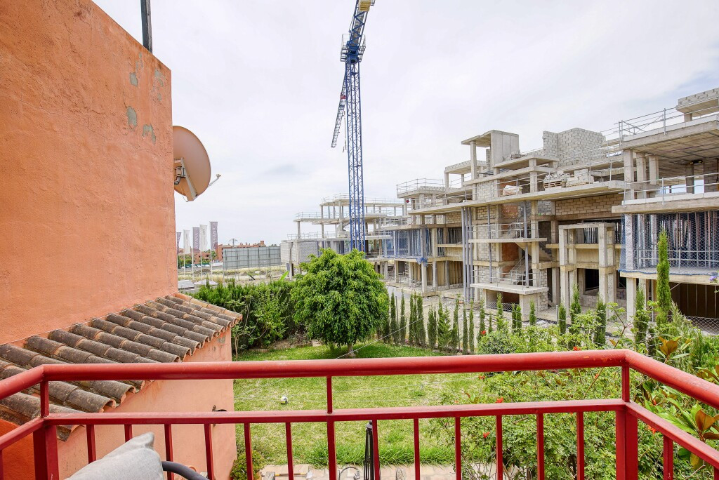 Duplex te koop in Estepona | 2 slaapkamers H5366461