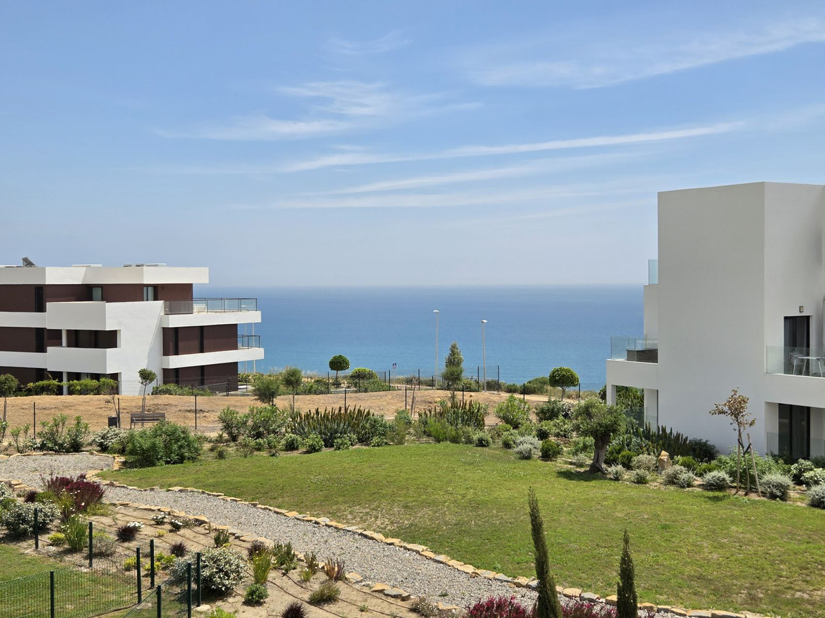 Appartement te koop in Estepona | 3 slaapkamers H5366644