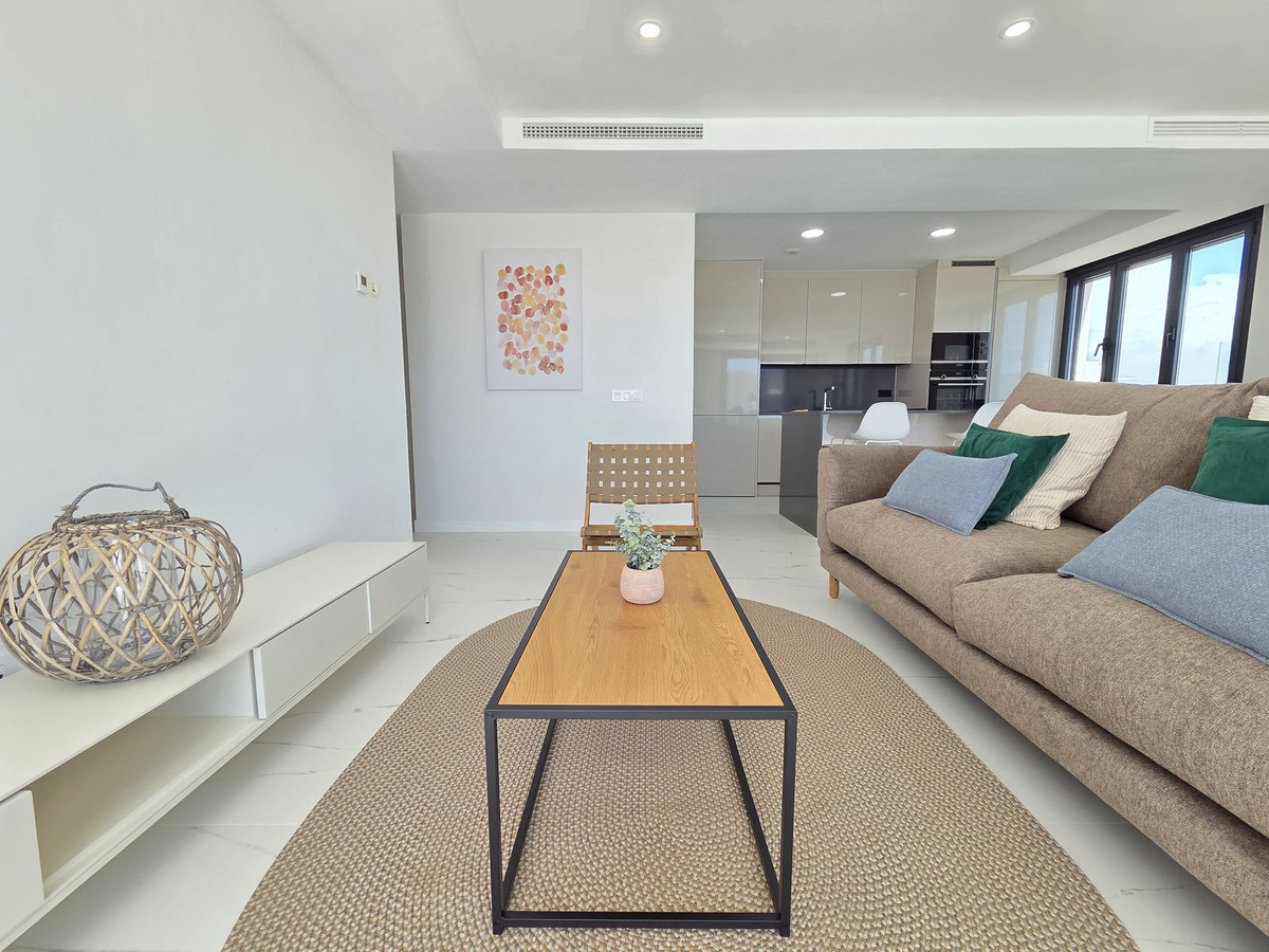 Appartement te koop in Estepona | 3 slaapkamers H5366644