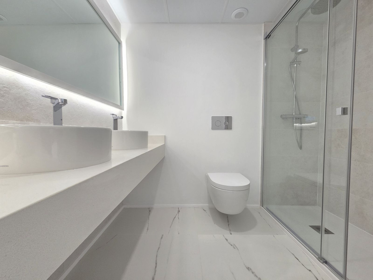 Appartement te koop in Estepona | 3 slaapkamers H5366644
