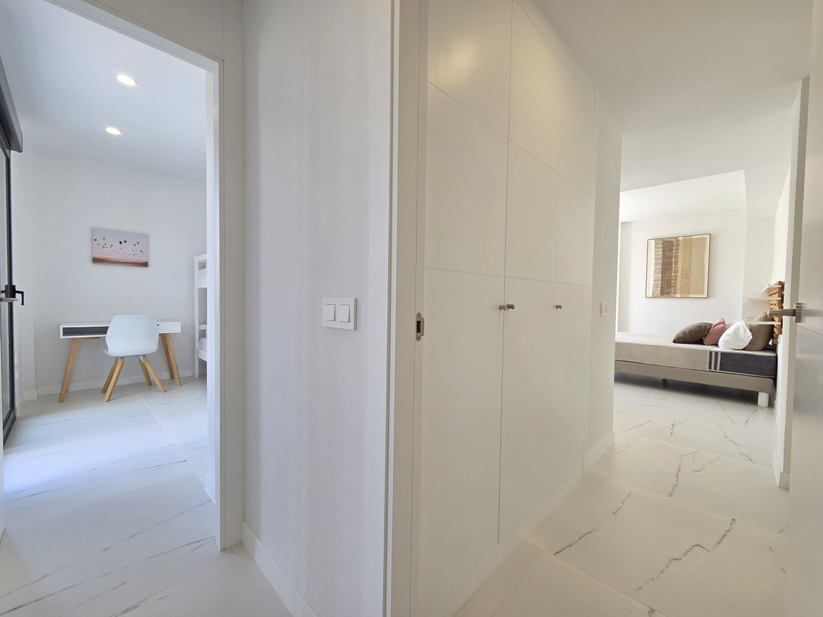 Appartement te koop in Estepona | 3 slaapkamers H5366644