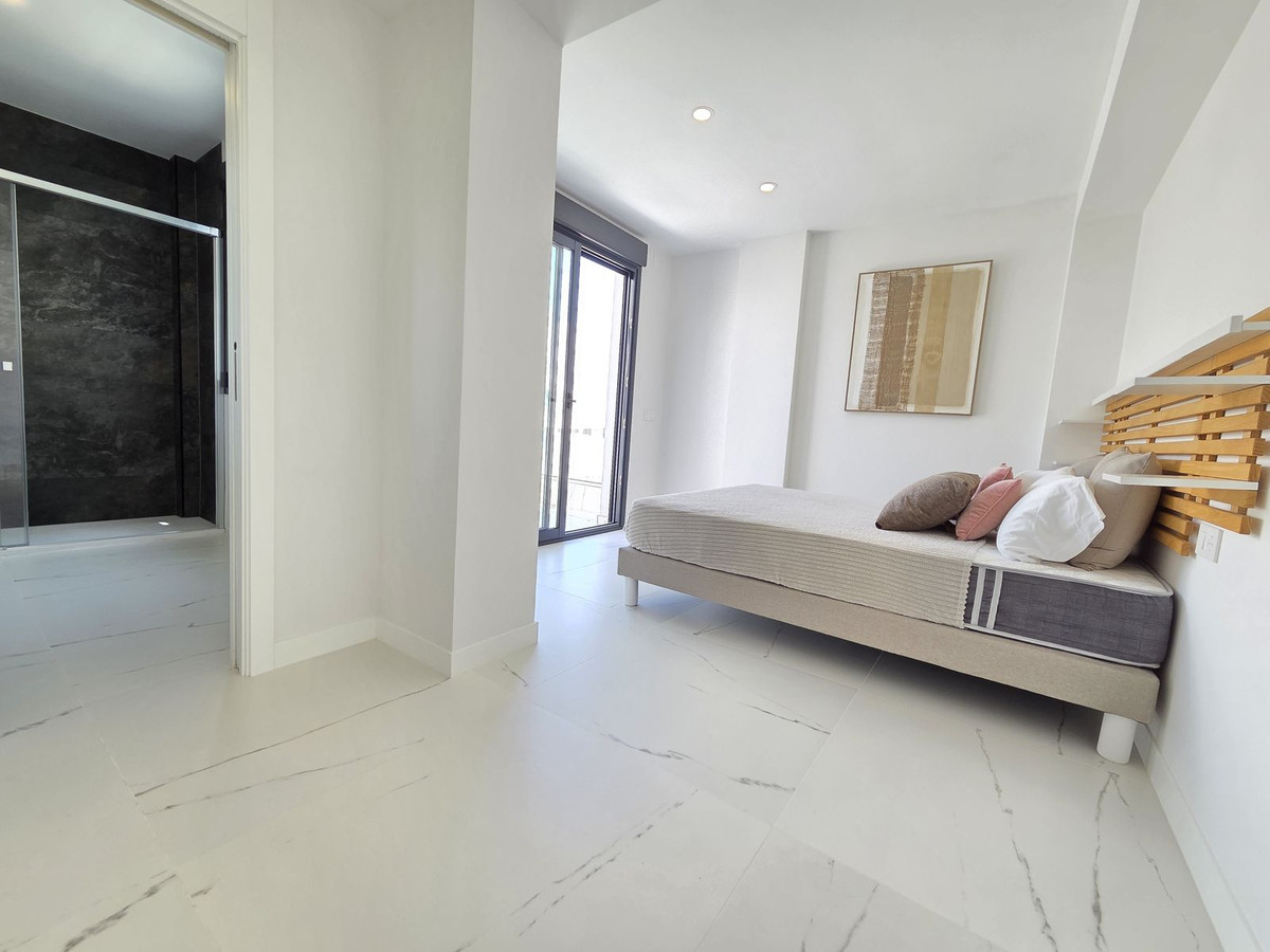 Appartement te koop in Estepona | 3 slaapkamers H5366644
