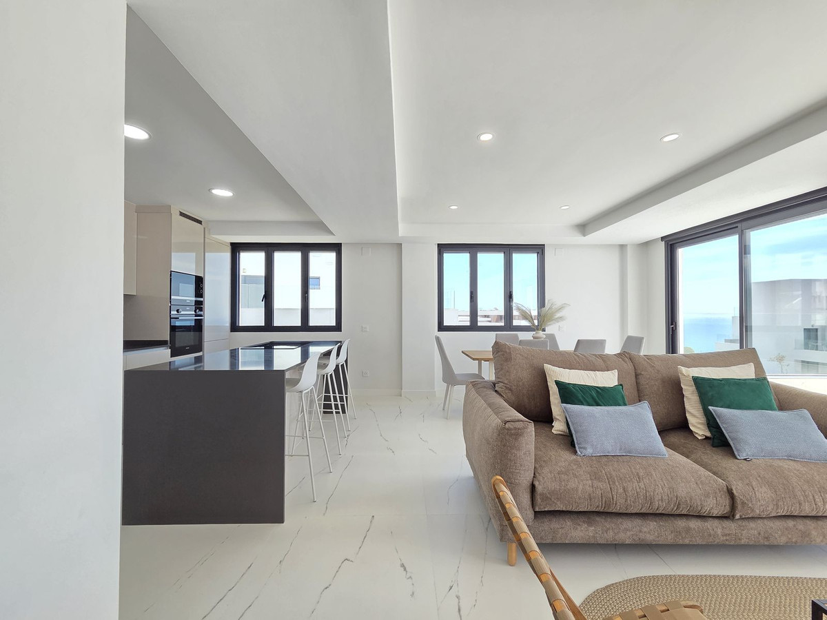 Appartement te koop in Estepona | 3 slaapkamers H5366644