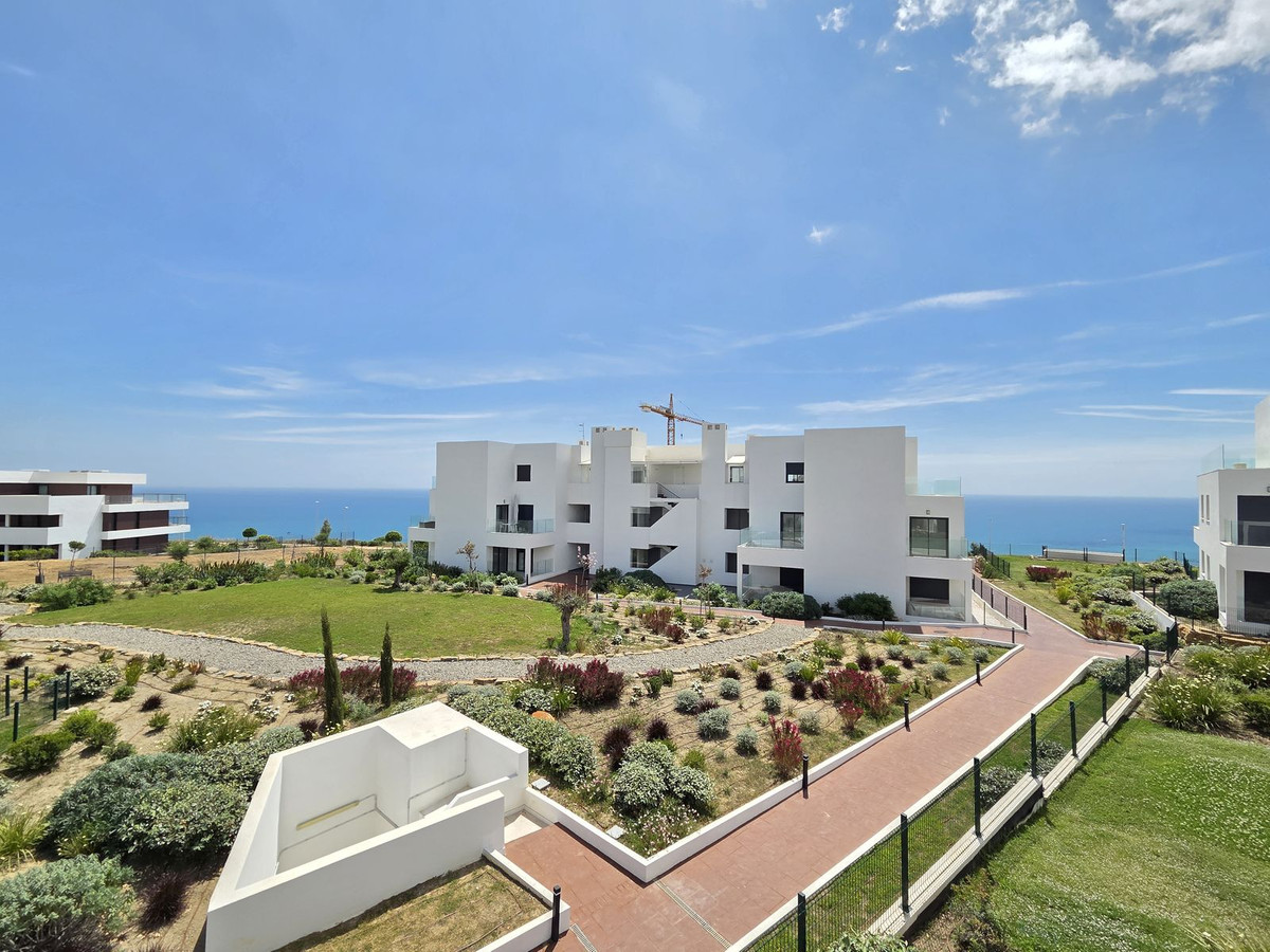 Appartement te koop in Estepona | 3 slaapkamers H5366644