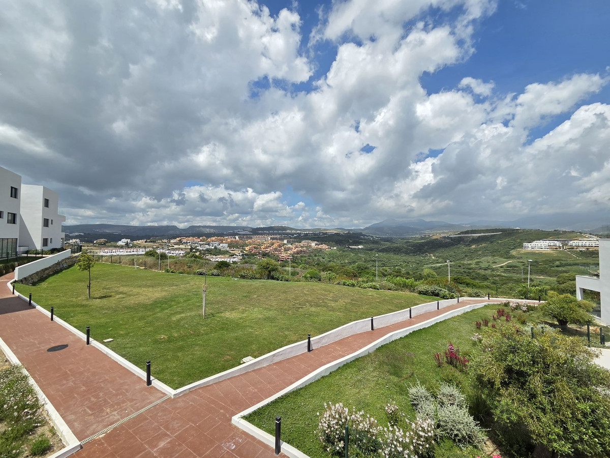 Appartement te koop in Estepona | 3 slaapkamers H5366644