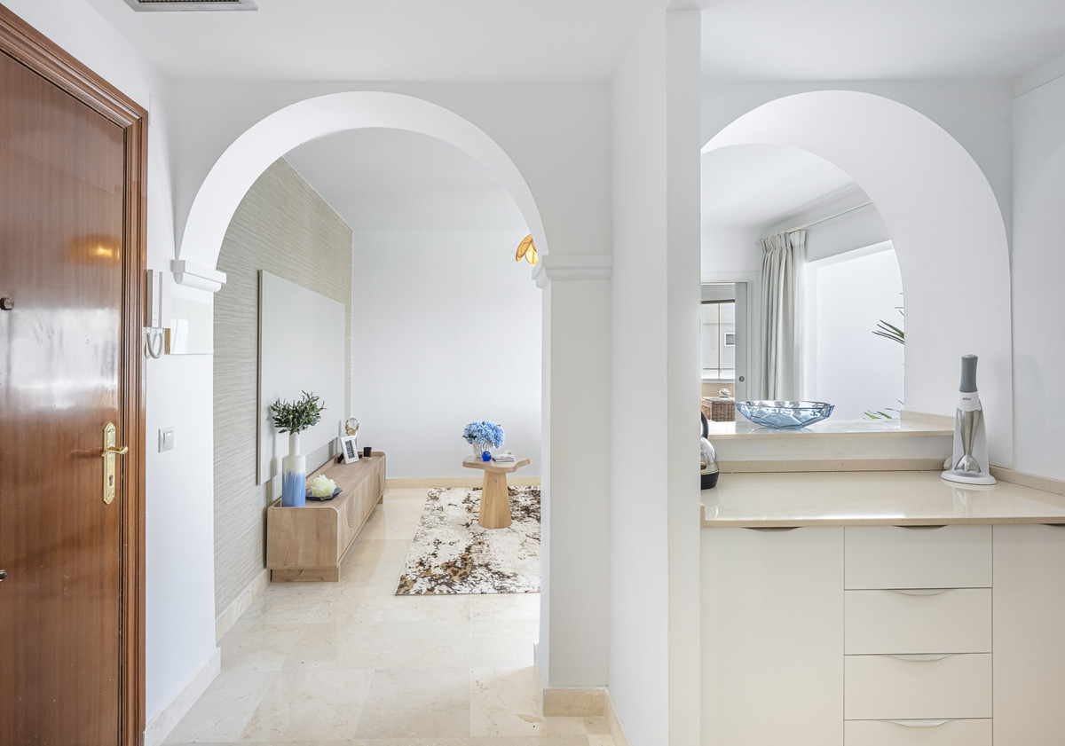 Appartement te koop in Estepona | 2 slaapkamers H5366689