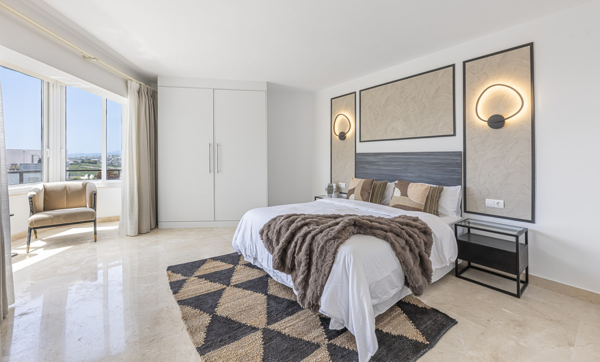 Appartement te koop in Estepona | 2 slaapkamers H5366689