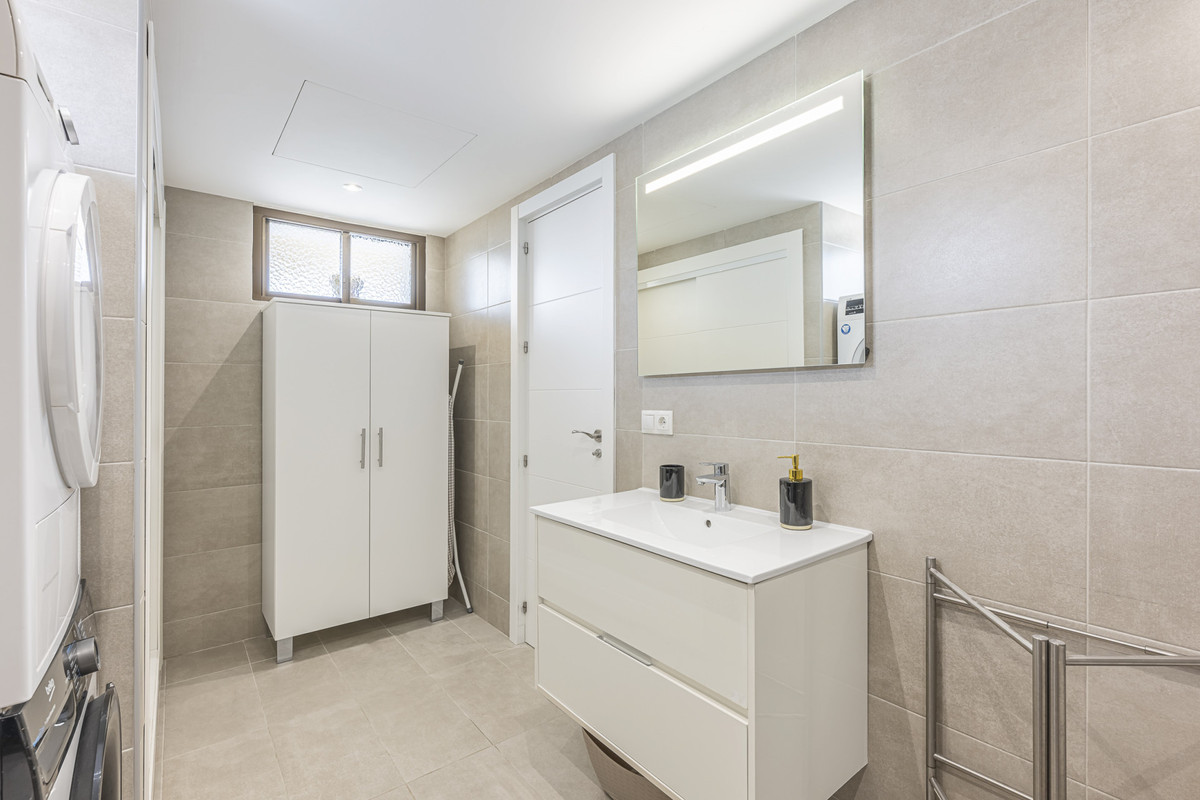 Appartement te koop in Estepona | 2 slaapkamers H5366689