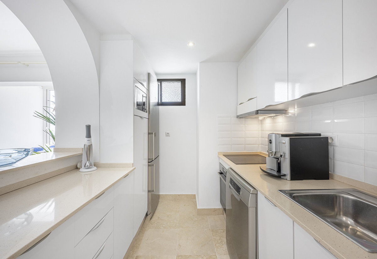 Appartement te koop in Estepona | 2 slaapkamers H5366689