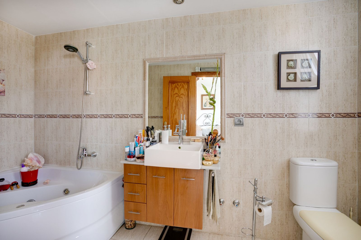 Appartement te koop in Estepona | 3 slaapkamers H5366710