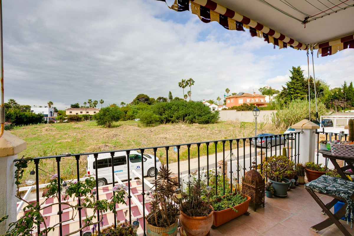 Appartement te koop in Estepona | 3 slaapkamers H5366710