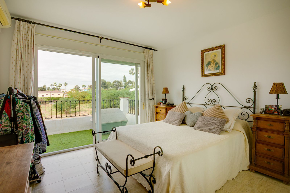 Appartement te koop in Estepona | 3 slaapkamers H5366710