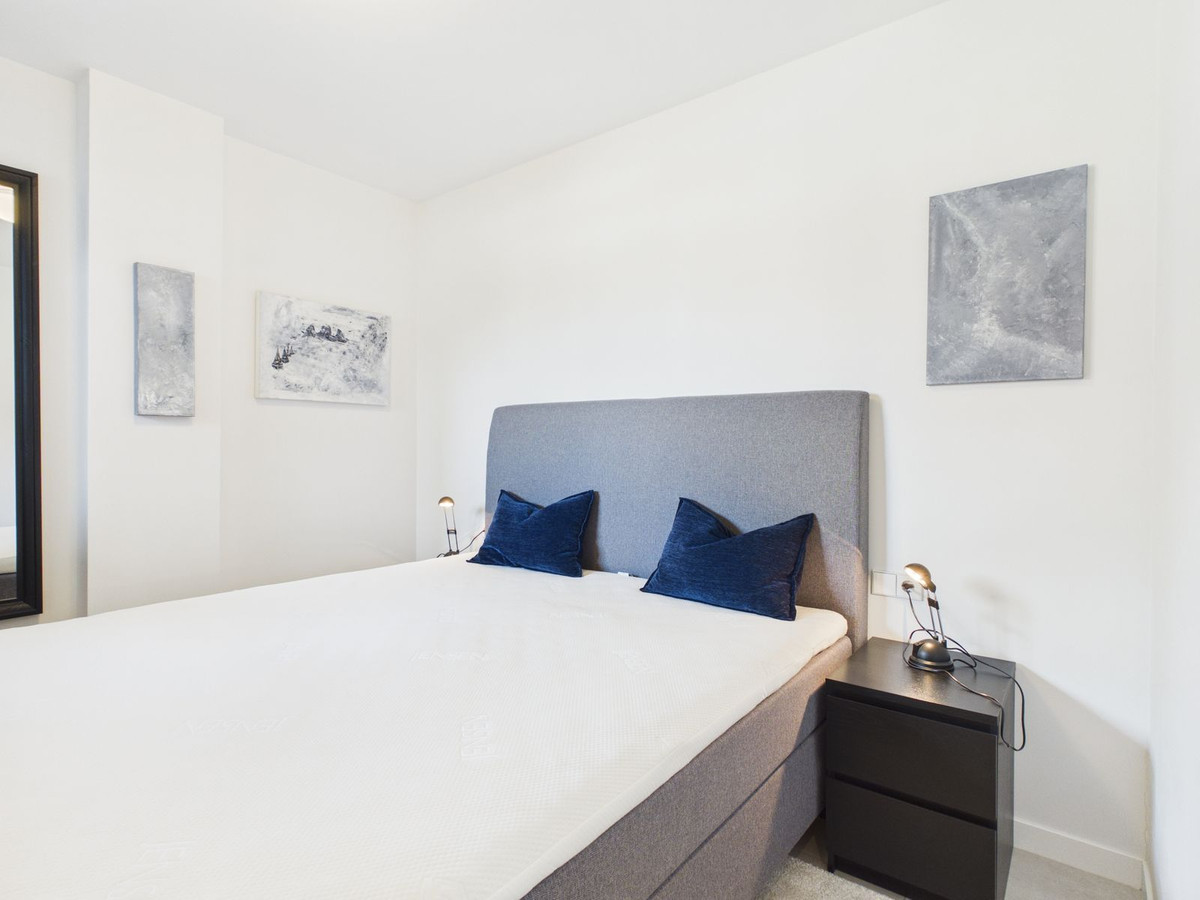 Appartement te koop in Estepona | 4 slaapkamers H5367205