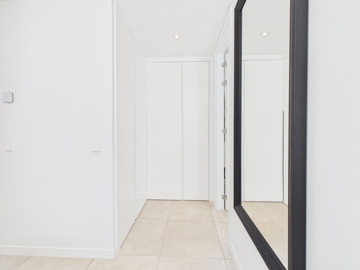 Appartement te koop in Estepona | 4 slaapkamers H5367205