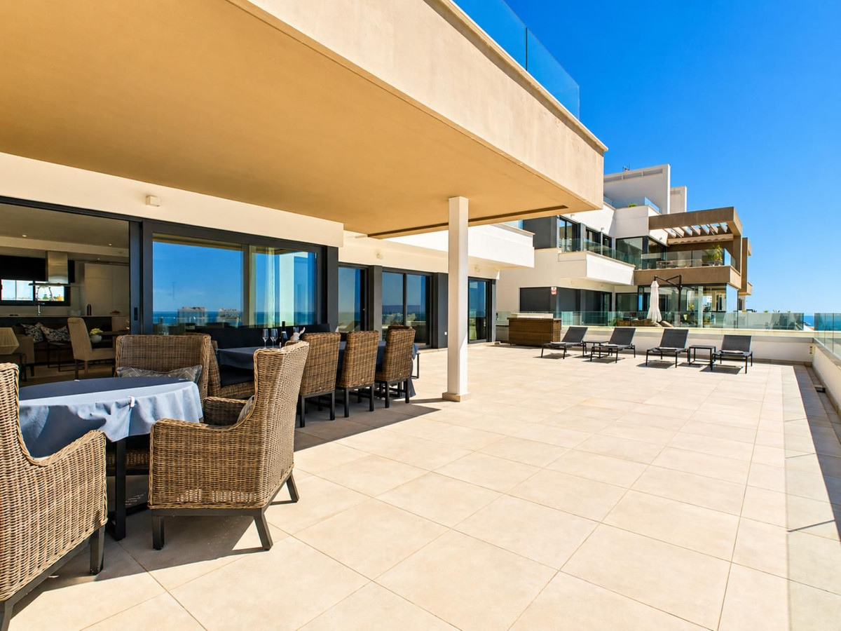 Appartement te koop in Estepona | 4 slaapkamers H5367205