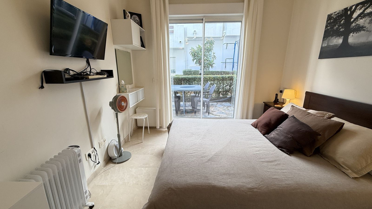 Duplex te koop in Estepona | 4 slaapkamers H5367238