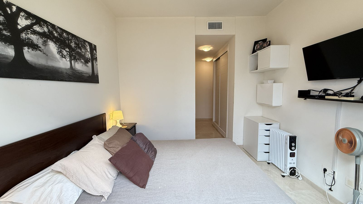 Duplex te koop in Estepona | 4 slaapkamers H5367238