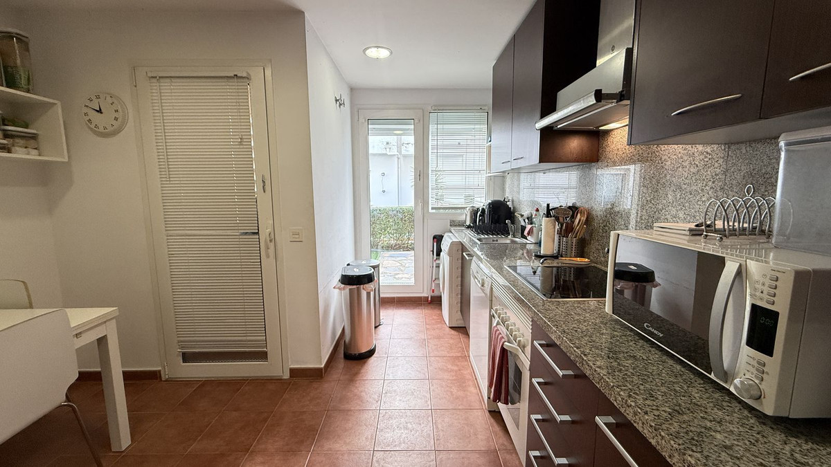 Duplex te koop in Estepona | 4 slaapkamers H5367238