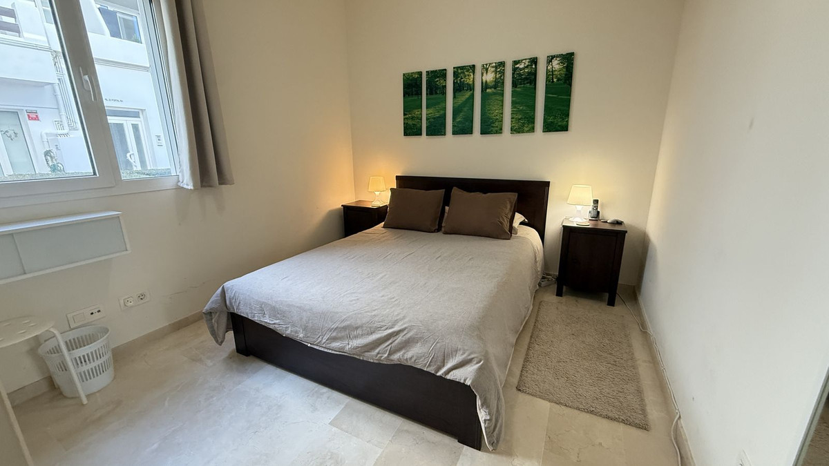 Duplex te koop in Estepona | 4 slaapkamers H5367238