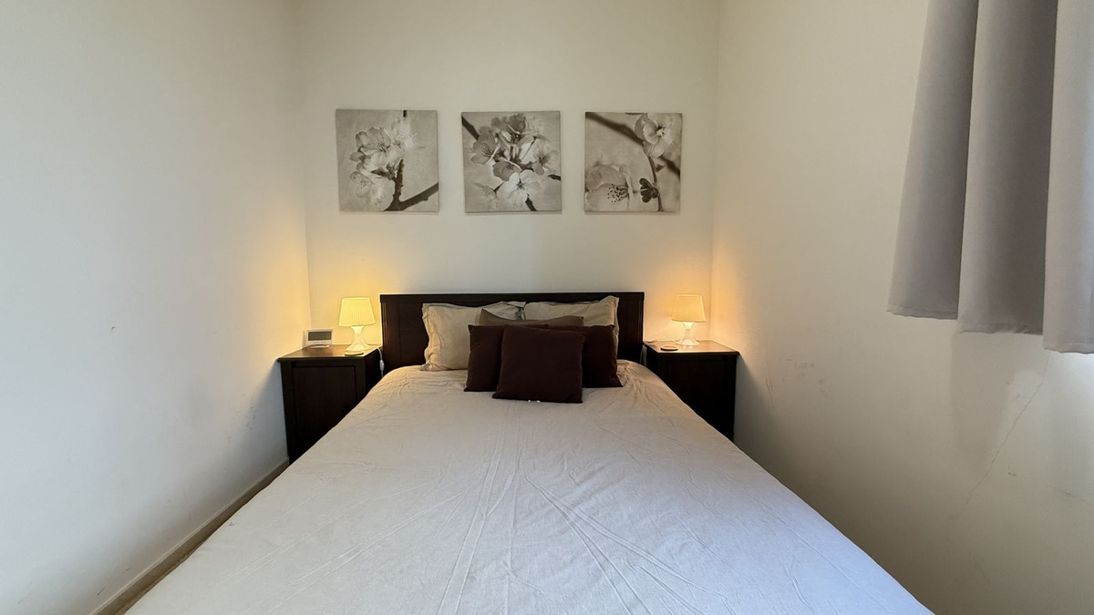 Duplex te koop in Estepona | 4 slaapkamers H5367238