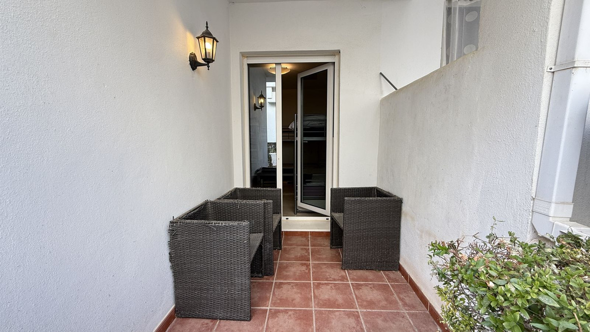 Duplex te koop in Estepona | 4 slaapkamers H5367238