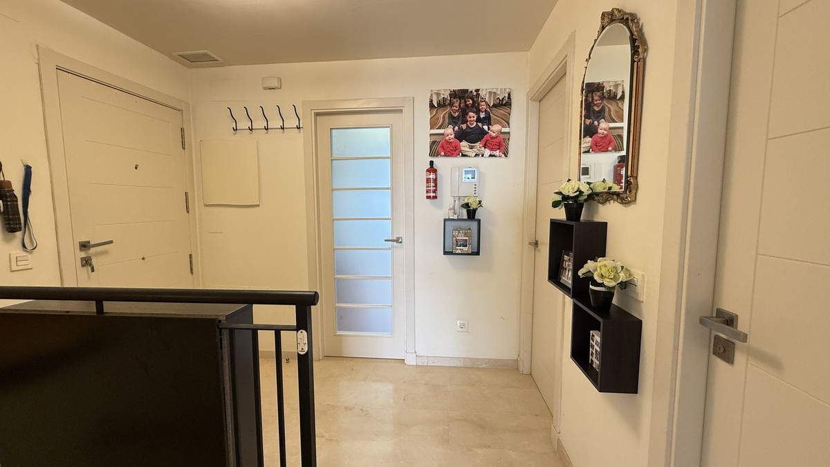 Duplex te koop in Estepona | 4 slaapkamers H5367238