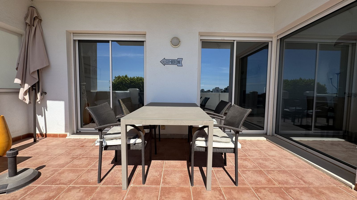 Appartement te koop in Estepona | 2 slaapkamers H5367262