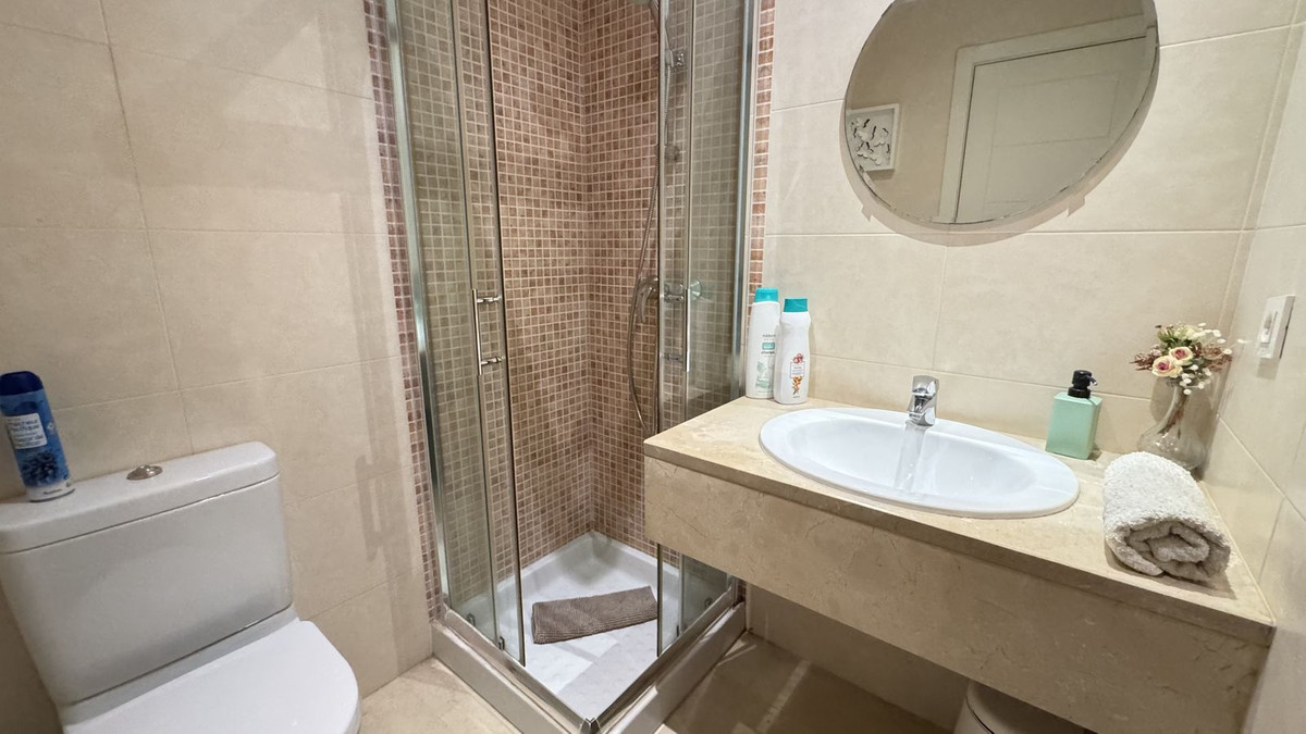 Appartement te koop in Estepona | 2 slaapkamers H5367262