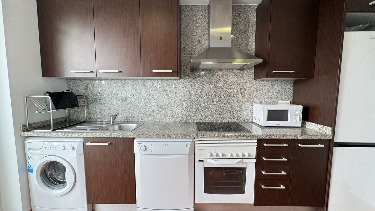 Appartement te koop in Estepona | 2 slaapkamers H5367262