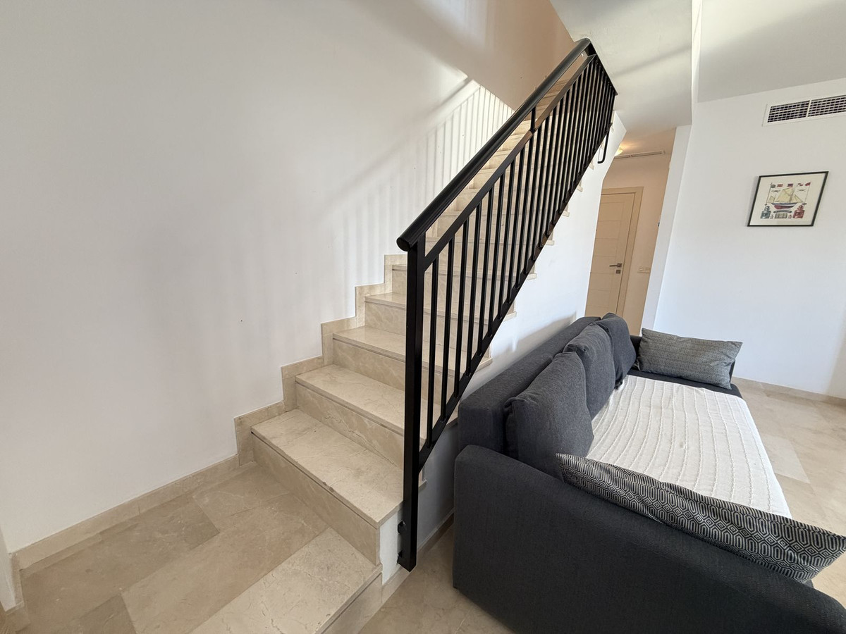 Appartement te koop in Estepona | 3 slaapkamers H5367274