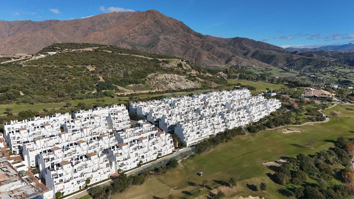 Appartement te koop in Estepona | 3 slaapkamers H5367274
