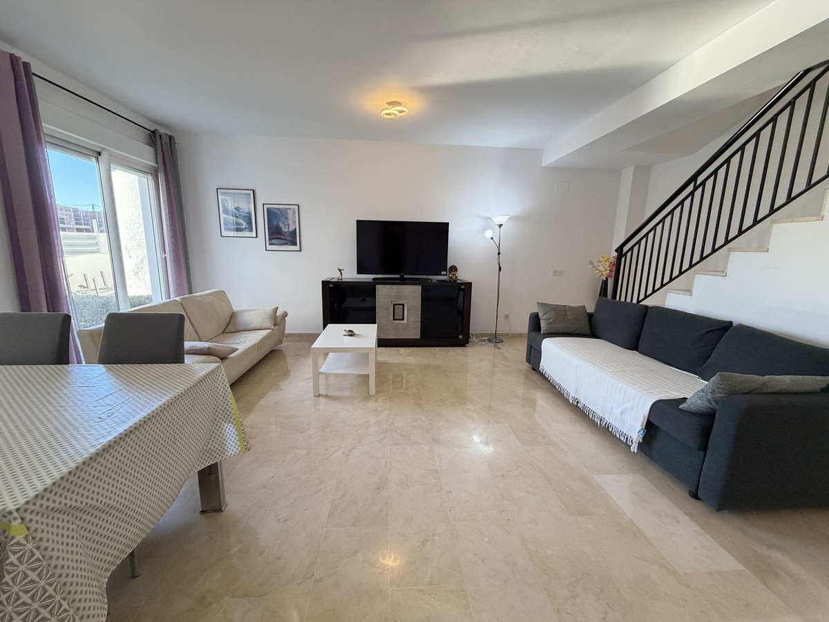Appartement te koop in Estepona | 3 slaapkamers H5367274