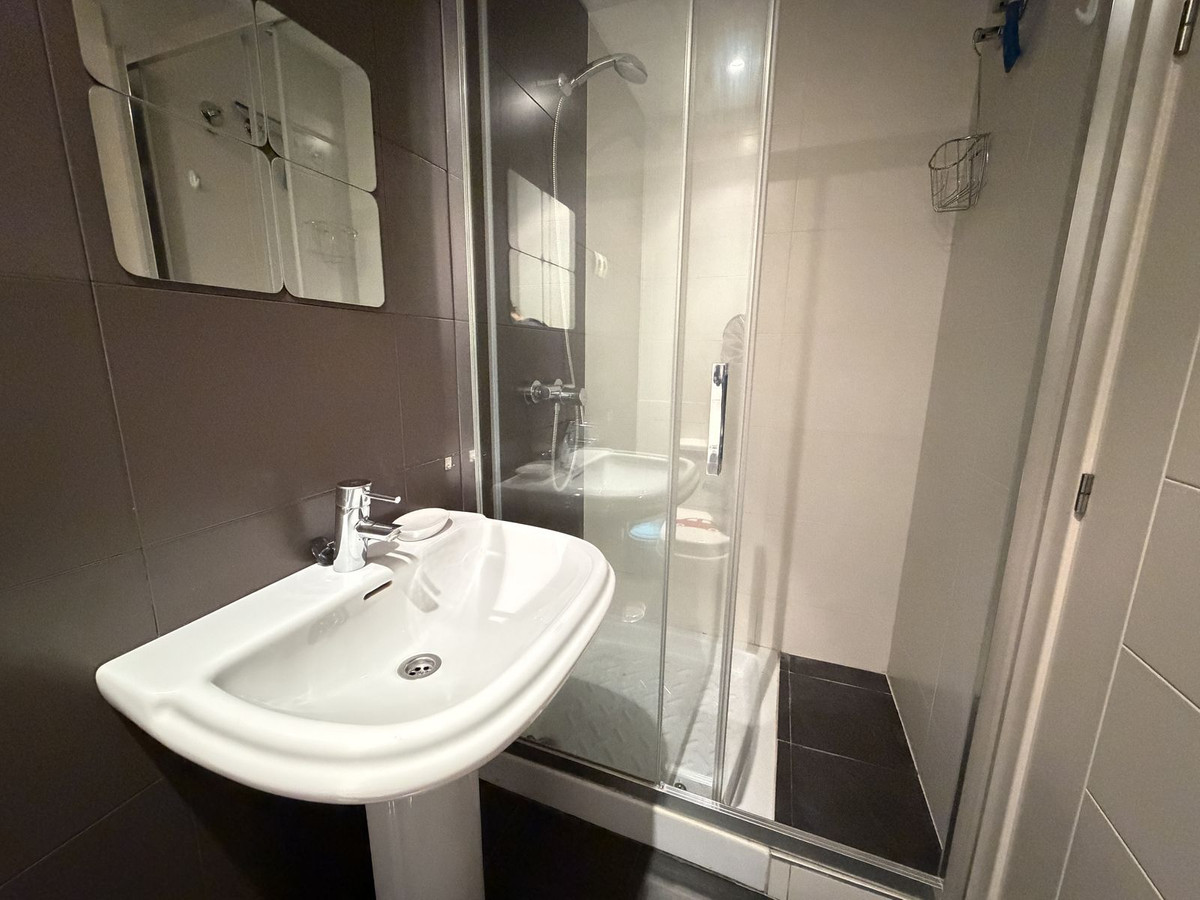 Appartement te koop in Estepona | 2 slaapkamers H5367277