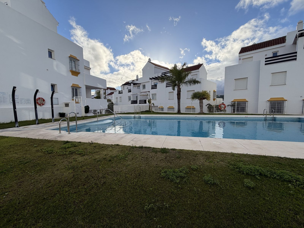 Appartement te koop in Estepona | 2 slaapkamers H5367277