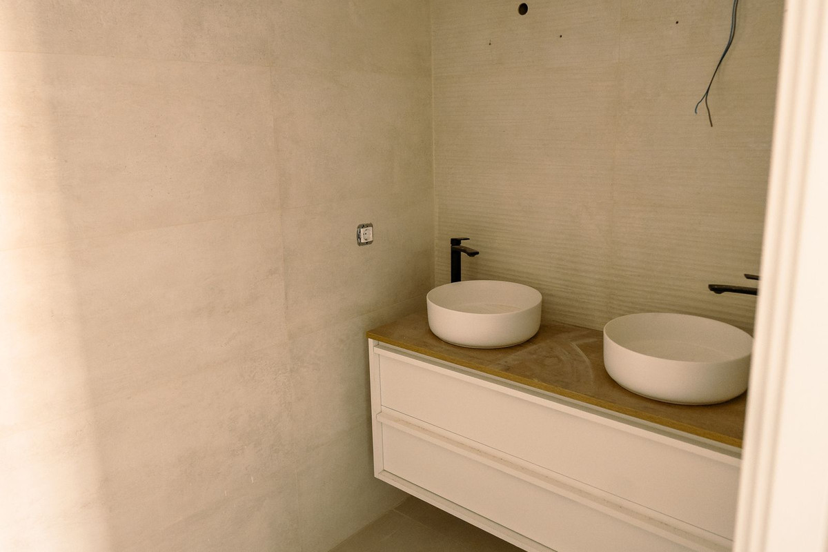 Appartement te koop in Estepona | 2 slaapkamers H5367661